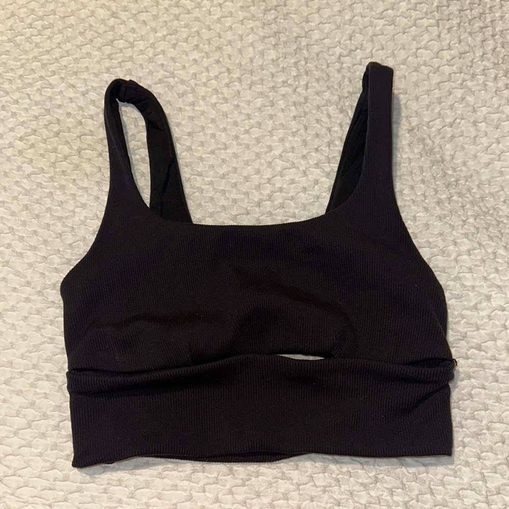 ALO Slit Bra